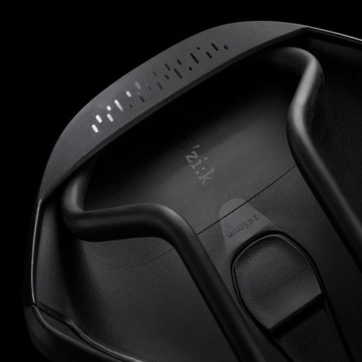 Sillín Aidon Terra X1 Carbon Black 145mm