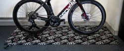Alfombra Taller Muc-Off 2090x700 mm Negra 🖤 | Protección Profesional Antideslizante