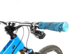 Puños Bici AMS Berm Grips - Azul Camo: Rendimiento y Estilo Moderno para tu Bicicleta