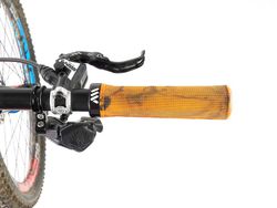 Puños para Bici AMS Berm Grips - Orange Camo: Agarre Superior y Estilo Inconfundible para tu Bicicleta
