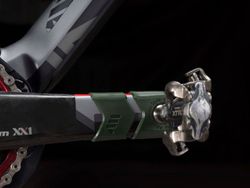 💚🚴‍♂️ Protector de Manivela AMS Verde – Protege tu bicicleta con estilo