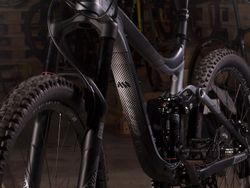 Protector de Cuadro para Bicicleta AMS Frame Guard Extra - Drops/White