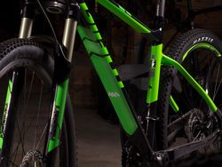 Protector de Cuadro para Bicicleta AMS Frame Guard Extra - Verde/Blanco