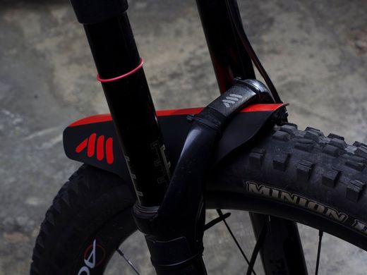 🚵‍♂️ Guardabarros AMS Mud Guard – Rojo/Negro  🔥 Protección y estilo para tu bicicleta