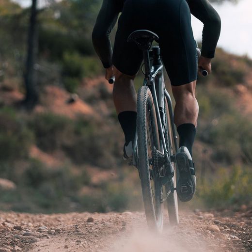 Sillín Gravel Fizik Argo Terra X1 Carbon Negro 160mm
