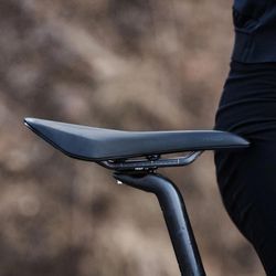 🚴‍♂️ Sillín de Carretera Fizik Argo Vento R1 Carbon Negro 150mm Máximo Rendimiento, Ligereza y Confort Profesional