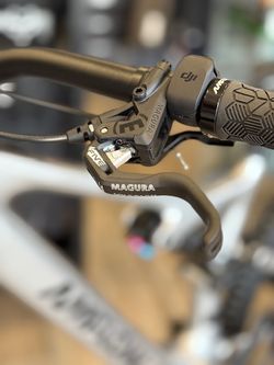 ⚡🚵‍♂️ Bicicleta AMFLOW PL CARBON (800 Wh) | Ligereza, Potencia y Autonomía para el MTB Eléctrico de Nueva Generación 🔥💎