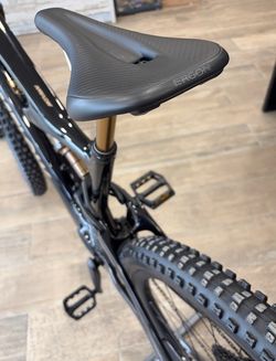 ⚡🚵‍♂️ Bicicleta AMFLOW PL CARBON PRO (800 Wh) | Ligereza, Potencia y Tecnología Premium en una e-MTB de Alto Rendimiento 🔥💎