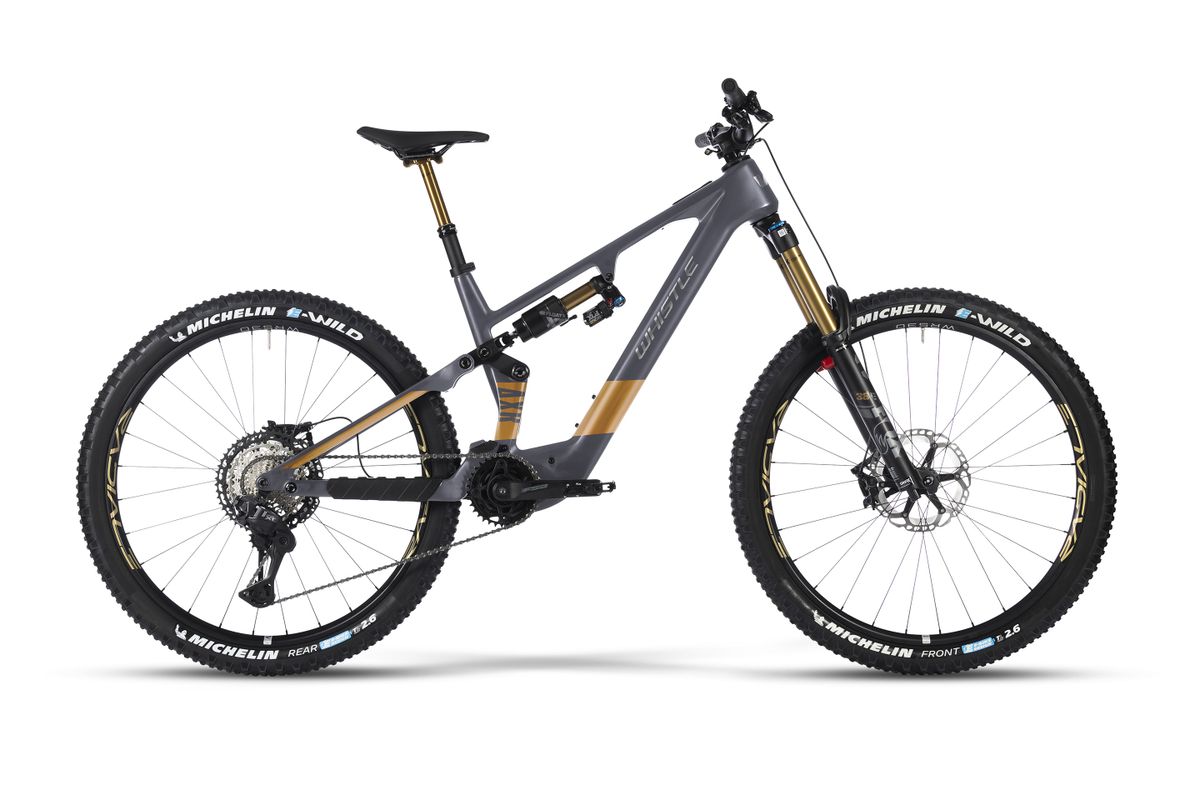 ⚡🚵♂️ Bicicleta Eléctrica Whistle AXR C10.6 – E-MTB Full Carbon para Rendimiento Extremo 🌟