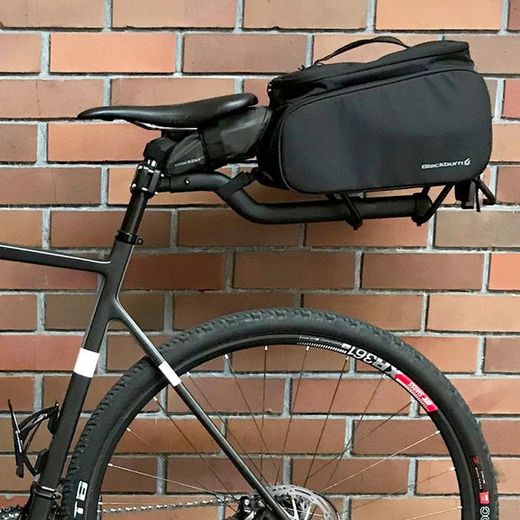 Portabultos Blackburn Central Seat Post – La Solución Perfecta para Cargar Tu Bicicleta con Comodidad y Estilo 🚴‍♂️