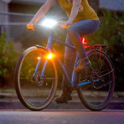 🚴‍♂️💡🔴 Pack de Luces Blackburn Luminate 360  – Iluminación Completa y Seguridad Total 🌙