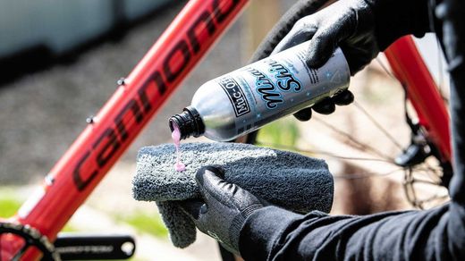 Bote Muc-Off Abrillantador Pulido Miracle 500 Ml (Miracle Shine)