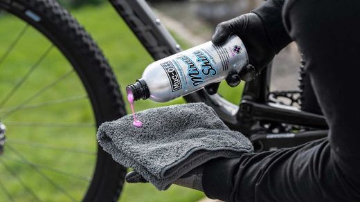 Bote Muc-Off Abrillantador Pulido Miracle 500 Ml (Miracle Shine)