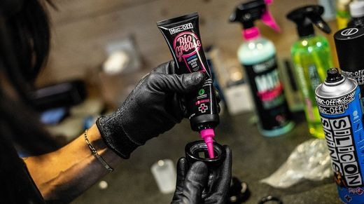 Grasa Muc-Off Bio 150g | Lubricación Ecológica para Máxima Protección