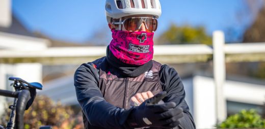 🚴‍♀️❄️ Braga Multifuncional Muc-Off Invierno Rosa Punk 🎀🧣 | Protección Térmica y Estilo Punk 🚴‍♀️❄️🔥