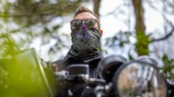 😎🔥 Braga Multifuncional Muc-Off Transpirable Verde Punk 💚🖤 | Protección Ligera y Estilo Rebelde 😎🚴‍♂️