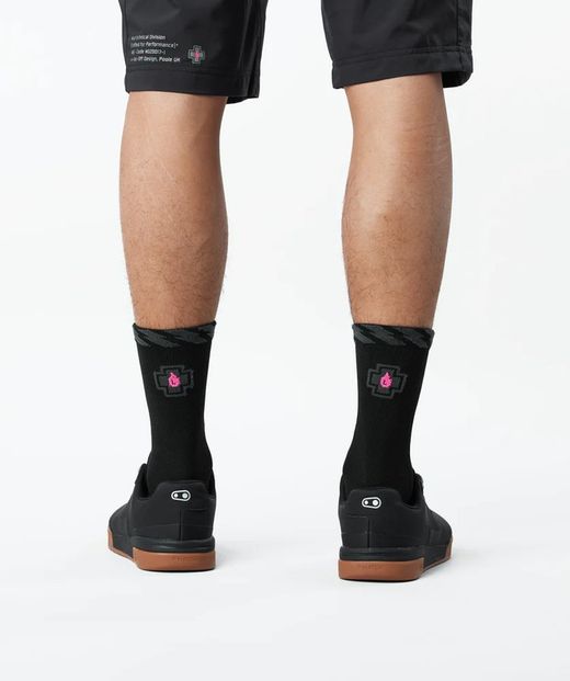 🧦🖤🚴‍♂️ Calcetines Muc-Off Technical Riders Negros | Rendimiento Técnico y Estilo Puro