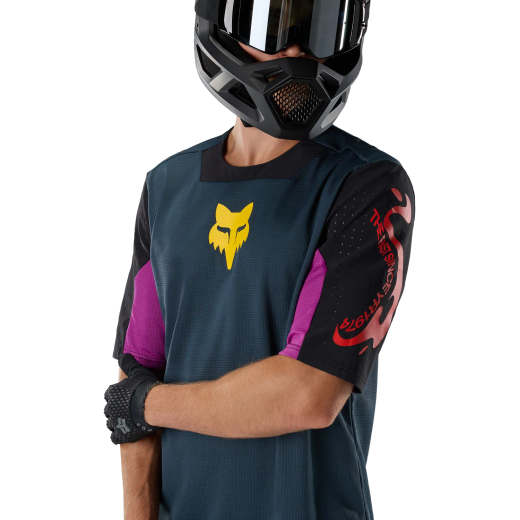 👕🔥 Camiseta Fox Defend Creation – Resistencia, Rendimiento y Estilo para MTB y Enduro