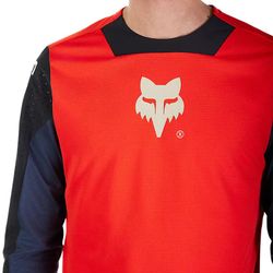 🔥 Camiseta Fox Defend Elevated – Resistencia y Estilo para el MTB (Rojo Fluorescente) 🔥