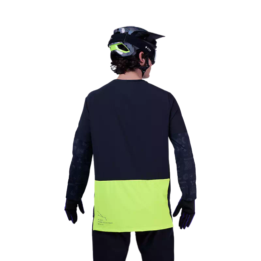 🌙 Camiseta FOX MTB Defend Thermal Lunar Special Edition – Calidez, rendimiento y estilo fuera de este mundo 🚵‍♂️🔥