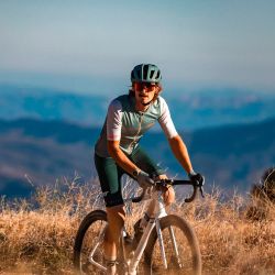 💚🚴‍♀️ Camiseta Leatt MTB Endurance 6.0 Verde Mist | Comodidad y estilo en tus rutas 🌿✨