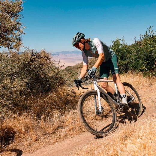 💚🚴‍♀️ Camiseta Leatt MTB Endurance 6.0 Verde Mist | Comodidad y estilo en tus rutas 🌿✨