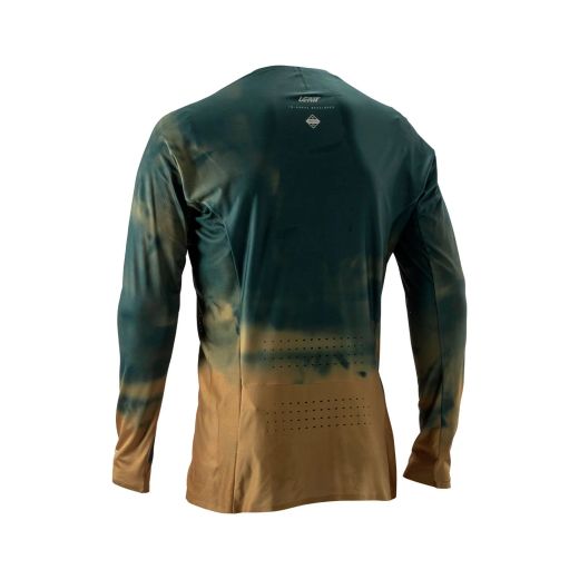 🌲🚵‍♂️ Camiseta Leatt MTB Gravity 5.0 Verde Spruce – Rendimiento, estilo y protección en cada bajada ⚡💨