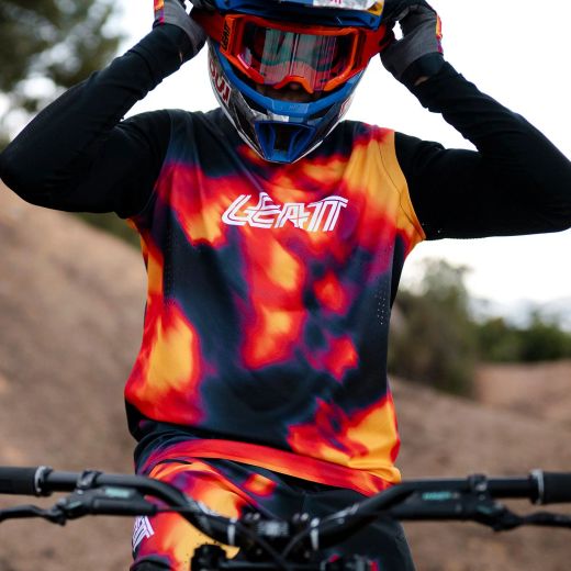 🔴🔥 Camiseta Leatt MTB Gravity 8.0 Rojo Heatmap – Potencia, estilo y rendimiento sin límites 🚵‍♂️💨