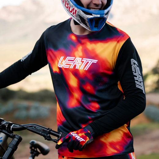 🔴🔥 Camiseta Leatt MTB Gravity 8.0 Rojo Heatmap – Potencia, estilo y rendimiento sin límites 🚵‍♂️💨
