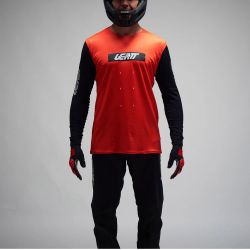 🔴🏁 Camiseta Leatt MTB Gravity 8.0 Rojo Race – Velocidad, estilo y control total en cada descenso 🚵‍♂️💨