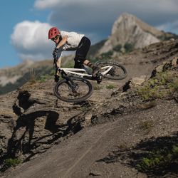 Camiseta Leatt MTB Trail 1.0 X-Flow Cream | Transpirabilidad, Comodidad y Estilo para Ciclistas de MTB