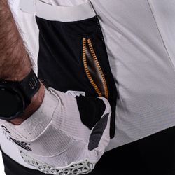 Camiseta Leatt MTB Trail 3.0 Cream | Estilo, Comodidad y Alto Rendimiento para Ciclistas de MTB