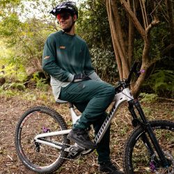 💚🚵‍♀️ Camiseta Leatt MTB Trail 3.0 Manga Larga Verde Spruce | Rendimiento, comodidad y estilo en cada ruta 🌲