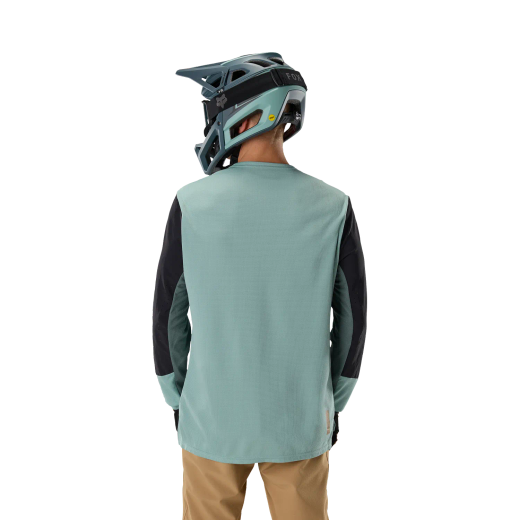 🚵‍♂️🔥 Camiseta Técnica de Manga Larga Fox Defend – Resistencia y Comodidad para MTB