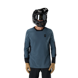 ❄️🚵‍♀️ Camiseta Técnica de Manga Larga Fox Defend Thermal – Calidez y Rendimiento para el Ciclista Exigente