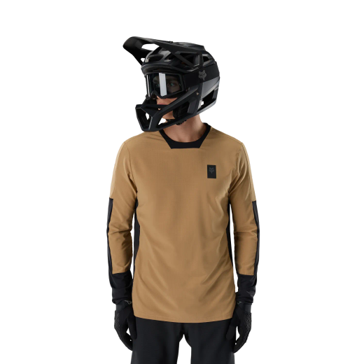 ❄️🚵‍♀️ Camiseta Técnica de Manga Larga Fox Defend Thermal – Calidez y Rendimiento para el Ciclista Exigente