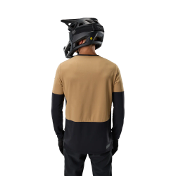 ❄️🚵‍♀️ Camiseta Técnica de Manga Larga Fox Defend Thermal – Calidez y Rendimiento para el Ciclista Exigente