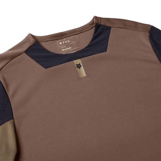 👕🔥 Camiseta Técnica Fox Defend – Rendimiento y Resistencia para MTB, Trail y Enduro