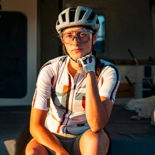 👕🚴‍♀️ Camiseta/Maillot Leatt MTB Endurance 5.0 Cargo Mujer Blanco Canvas | Rendimiento y estilo ⚡✨