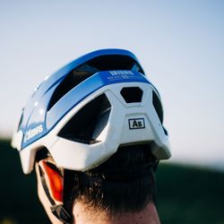 🪖⚡ Casco Alpinestars Vector Tech Pilot – Protección Avanzada para MTB y Trail | Negro/Gris 🚵‍♂️