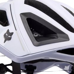 🪖🔥 Casco Fox Crossframe Pro – Ligereza, Protección y Rendimiento para MTB y Gravel
