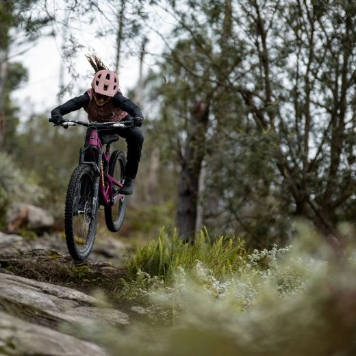 🌸🪖 Casco Leatt MTB AllMtn 2.0 Rosa | Seguridad, estilo y comodidad en cada ruta 💪🚵‍♀️