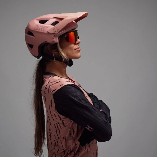 🌸🪖 Casco Leatt MTB AllMtn 2.0 Rosa | Seguridad, estilo y comodidad en cada ruta 💪🚵‍♀️