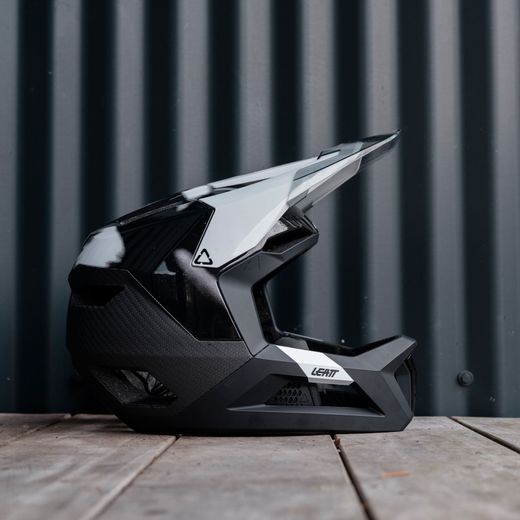 🧠🤍 Casco Leatt MTB Gravity 5.0 Blanco – Protección máxima, ligereza extrema y estilo impecable ⚡🚵‍♂️