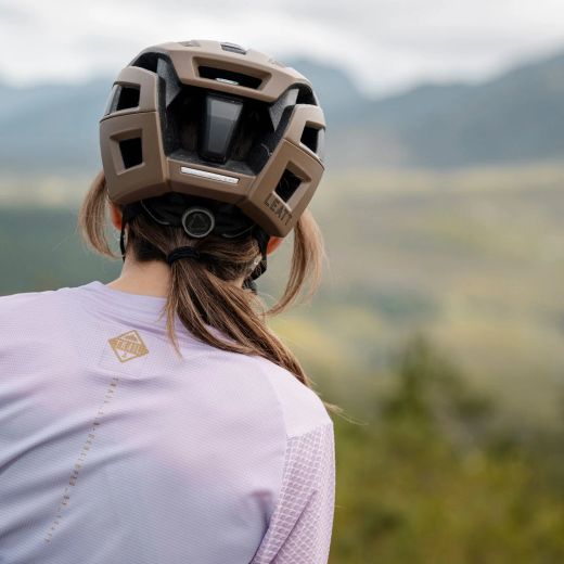 🤎🚵‍♂️ Casco Leatt MTB Trail 3.0 Marrón | Protección y estilo para los amantes del trail 🌲💨
