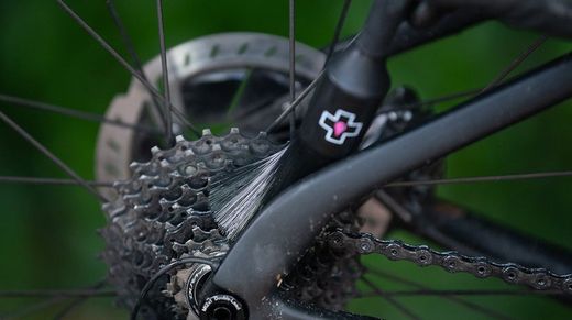 Cepillo Muc-Off Transmisión 🚴‍♂️ Limpieza Profunda de Cadena y Piñones