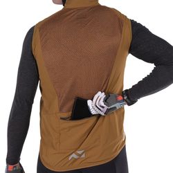 🦺 Chaleco Leatt MTB Endurance 2.0 Peanut – Máxima Comodidad, Protección y Rendimiento para Riders de MTB