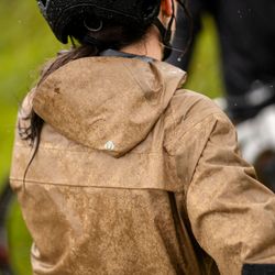 🤎🚵‍♀️ Chaqueta Leatt MTB HydraDri 3.0 Mujer Marrón Brass – Protección, confort y estilo en cualquier clima 🌧️✨