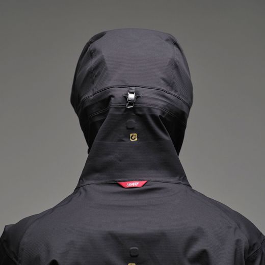 ⚫🚵‍♂️ Chaqueta Leatt MTB HydraDri 5.0 Negro – Protección total y rendimiento extremo en cualquier clima 🌧️🔥