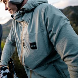 💚🚵‍♂️ Chaqueta Leatt MTB ThermaFlow 5.0 Verde Mist – Calidez, rendimiento y estilo para tus rutas más frías ❄️🔥